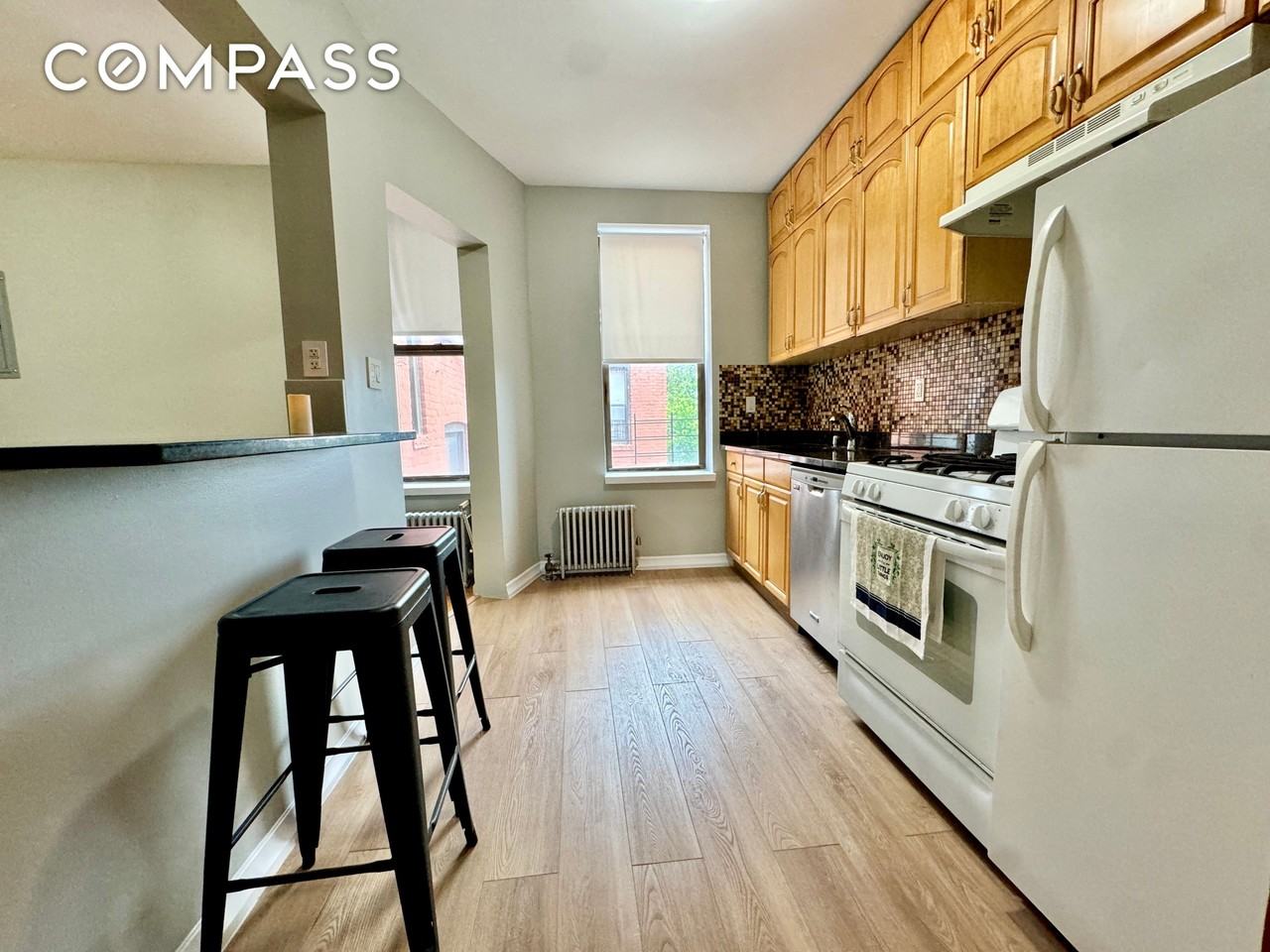 133 17th Street #4R - Photo 5 of 6