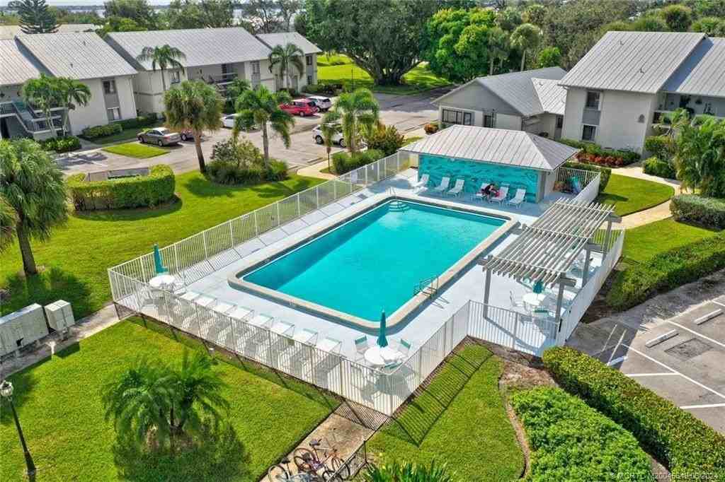 2273 Nw 22nd Ave Apt 104 #104 - Photo 4 of 17