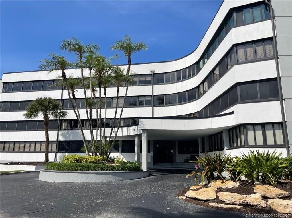 1357 Ne Ocean Blvd Apt 106 #106 - Photo 2 of 38