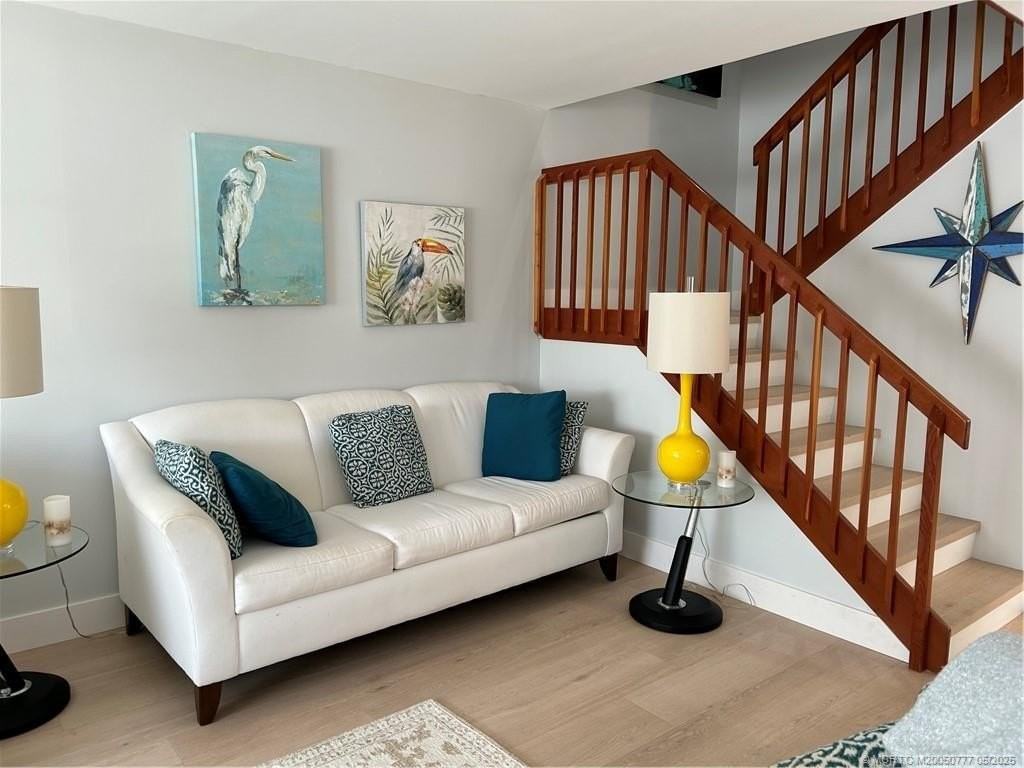 2807 Sw Lakemont Pl Unit 1 #1D - Photo 5 of 47