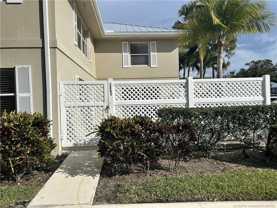2882 Sw Lakemont Pl - Photo 1 of 1