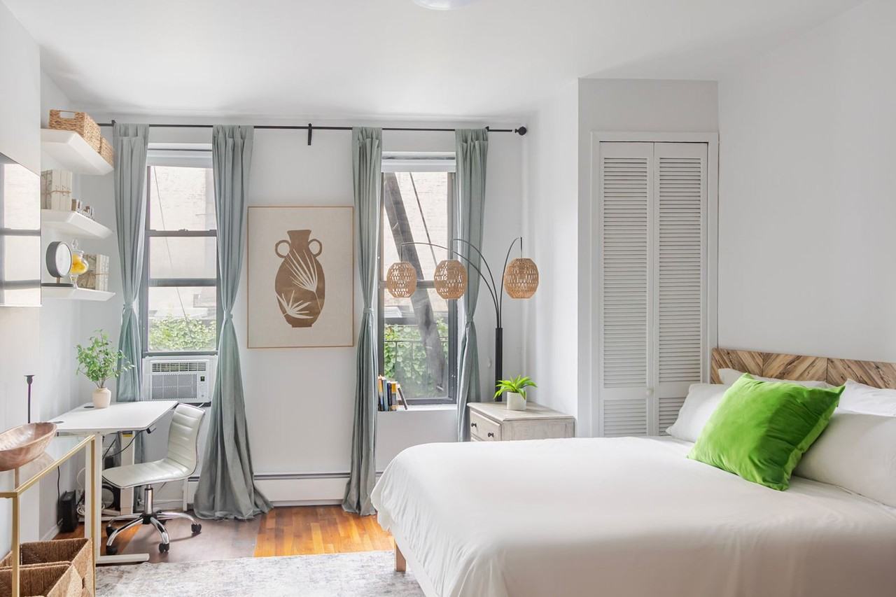 765 Washington St #1055582P - Photo 2 of 12