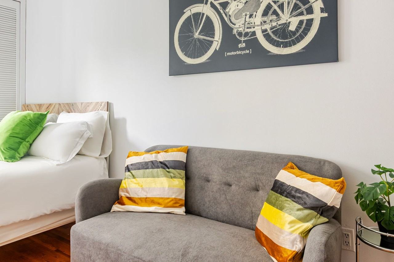 765 Washington St #1055582P - Photo 5 of 12