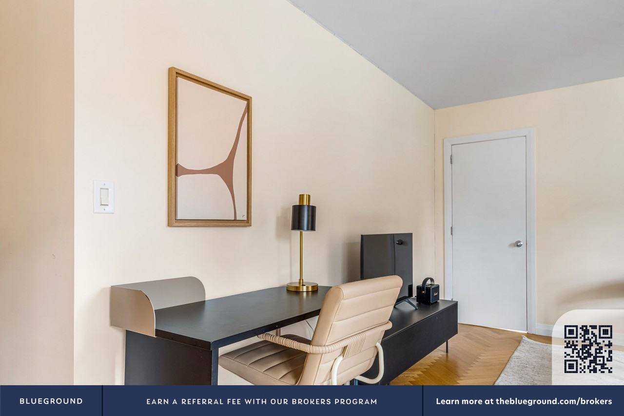 30 Park Avenue - Photo 5 of 41