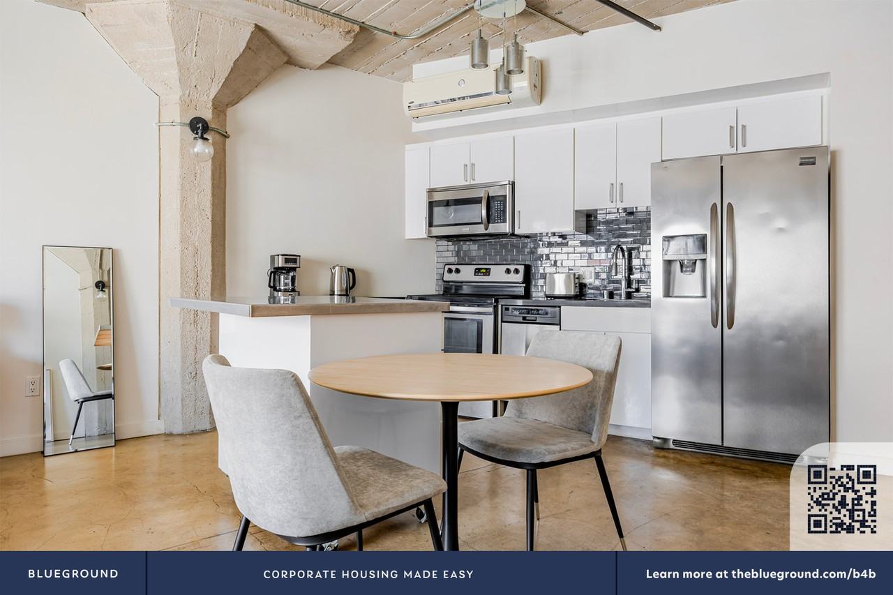 1617 Cosmo St #1357 - Photo 6 of 16