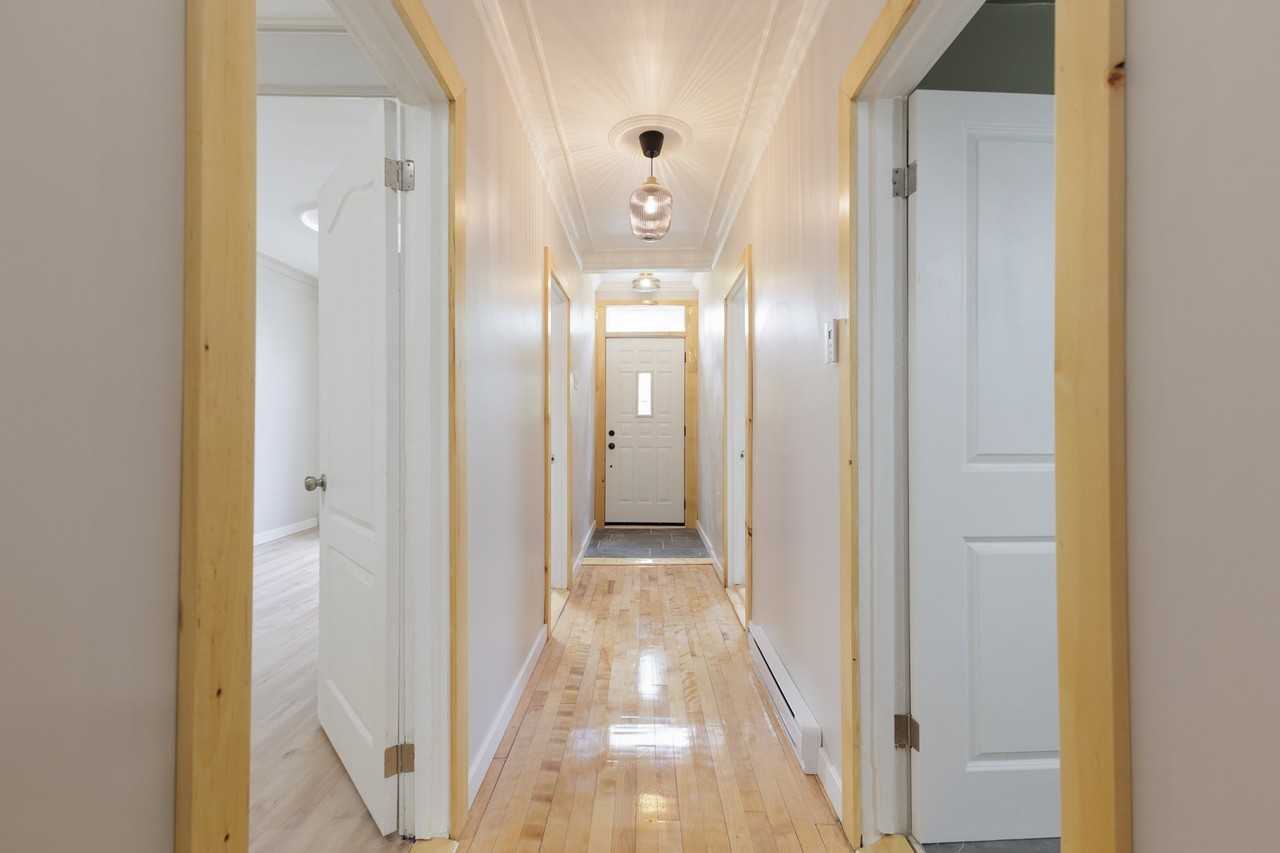 2028 Rue Jacques-Hertel - Photo 3 of 12