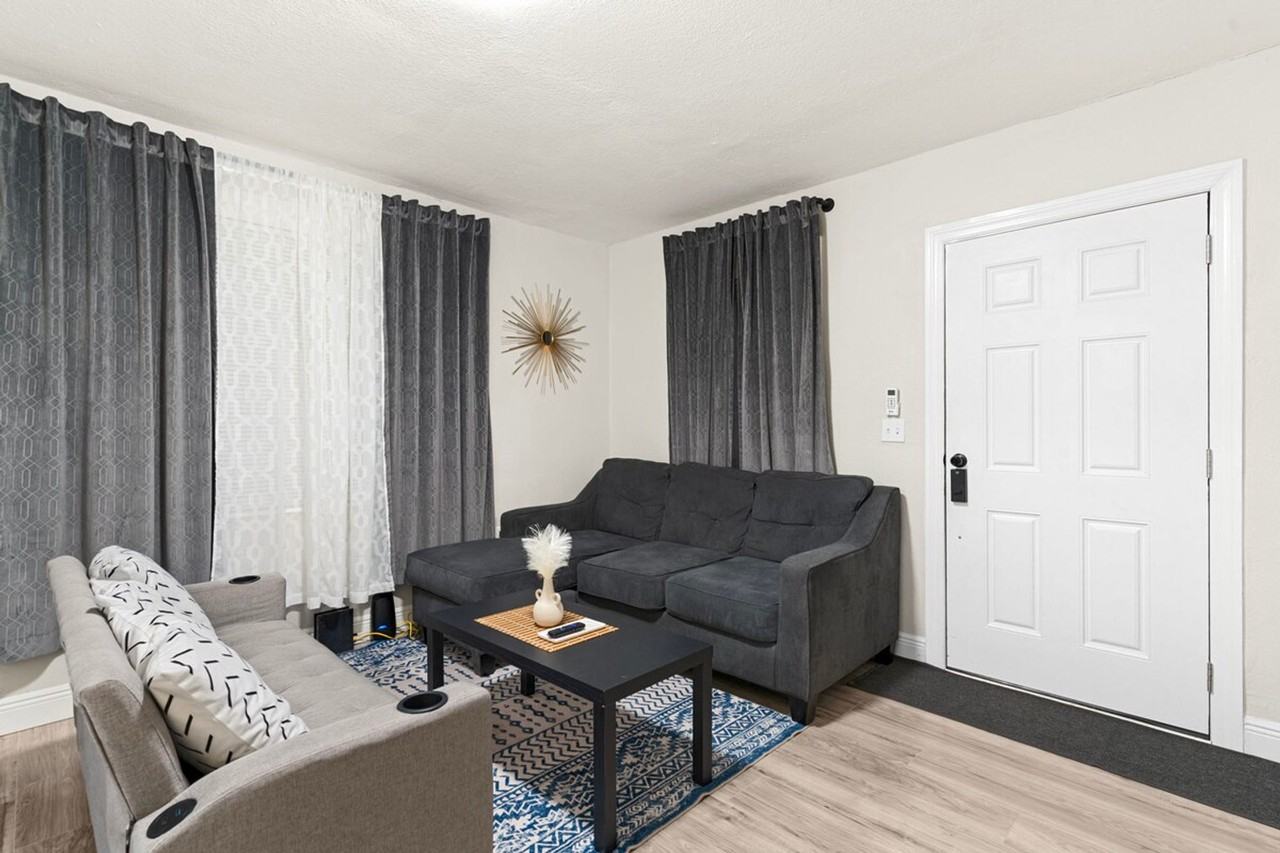 3602 E Genesee St #1244340P - Photo 2 of 22