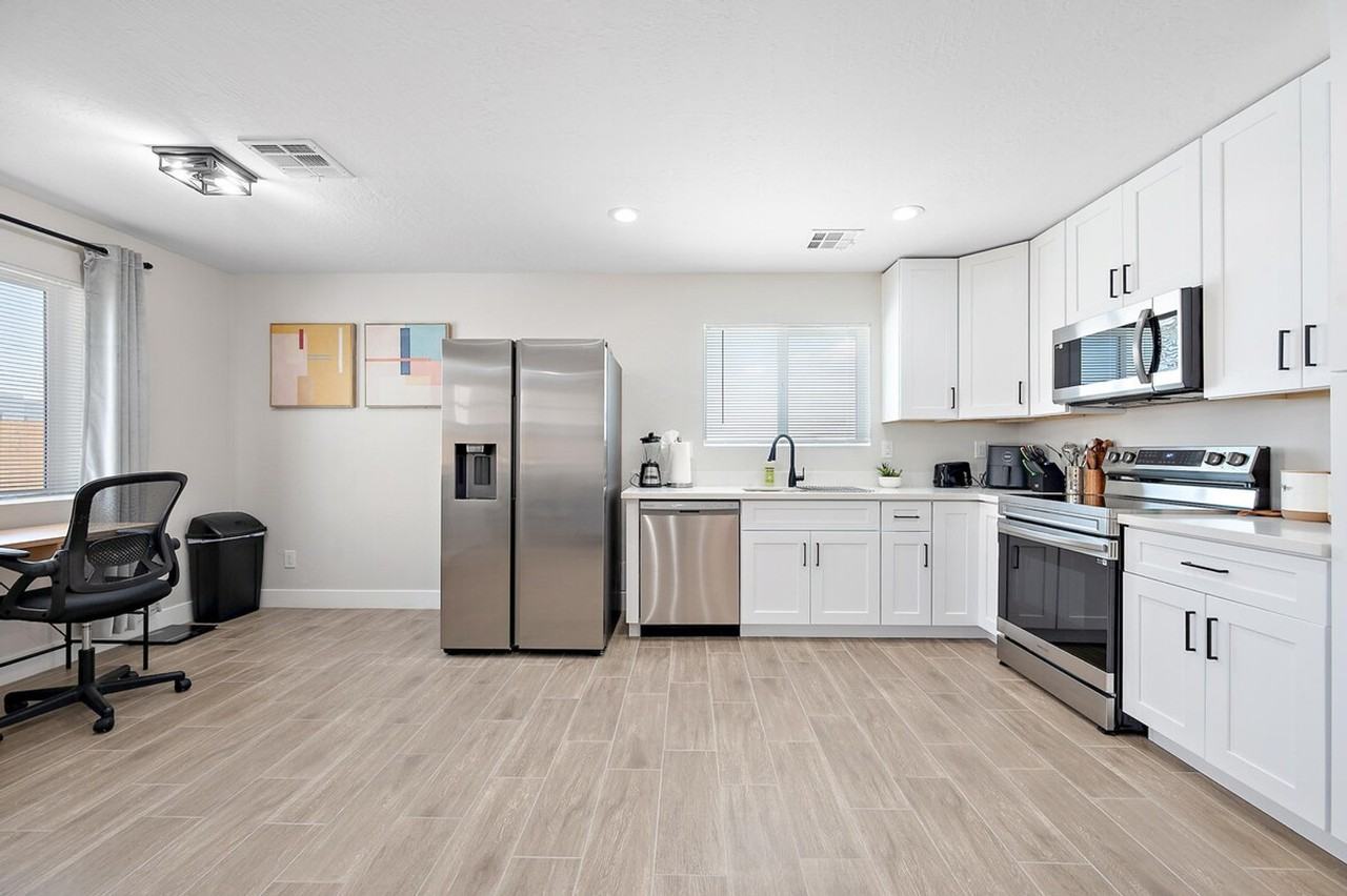 1801 E Raymond St #1244347P - Photo 7 of 27