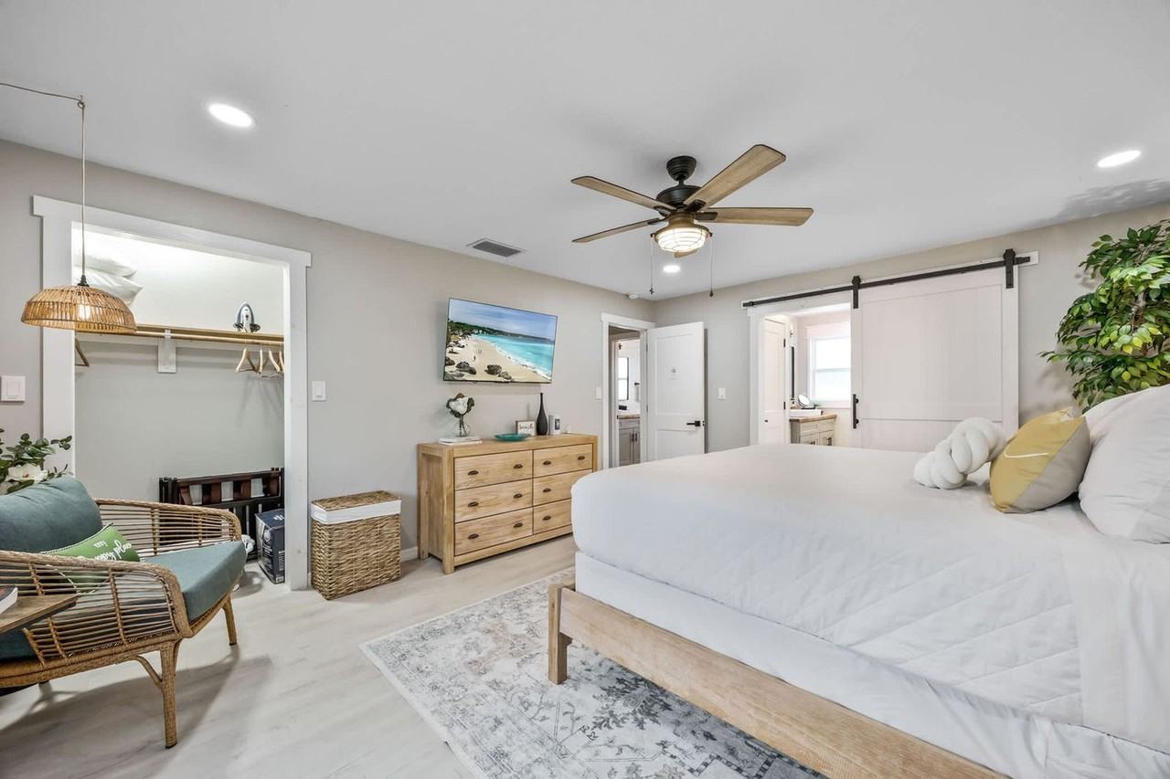 366 W Osceola Ln #1245239P - Photo 7 of 50