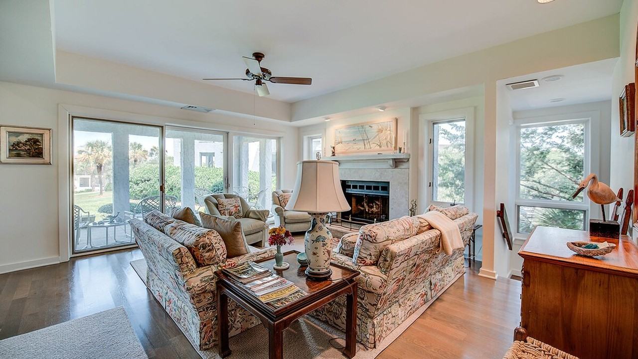 38 Leeward Ct #1253397P - Photo 3 of 34