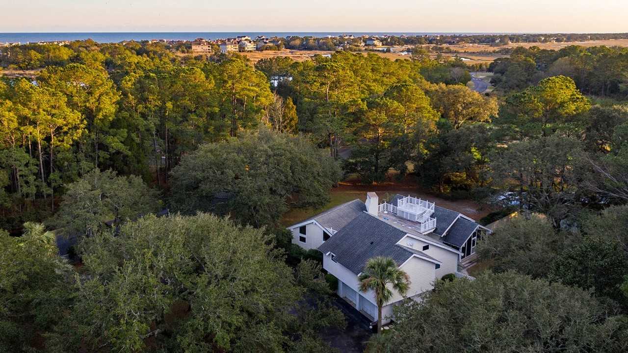 94 Whiting Ln #1253460P - Photo 5 of 39