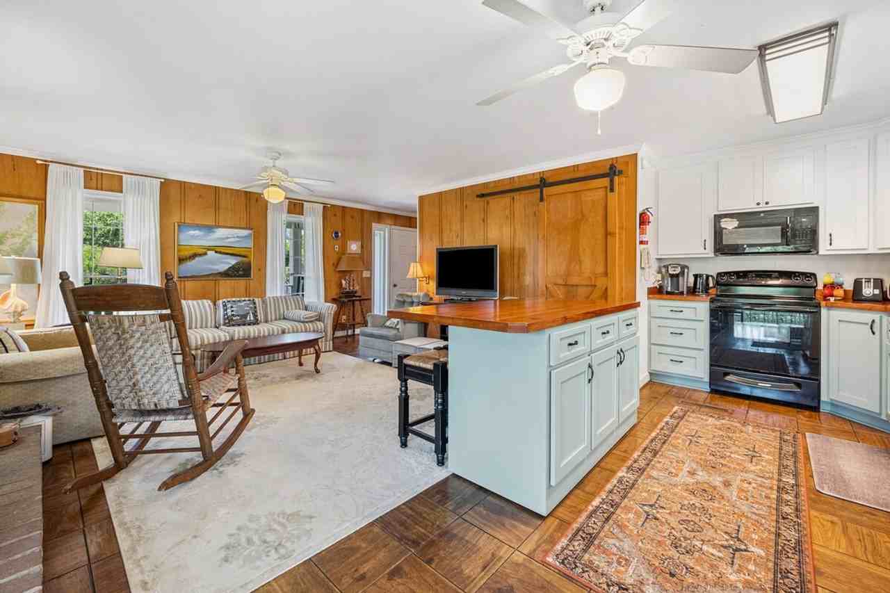 256 Pioneer Loop #1253777P - Photo 4 of 26