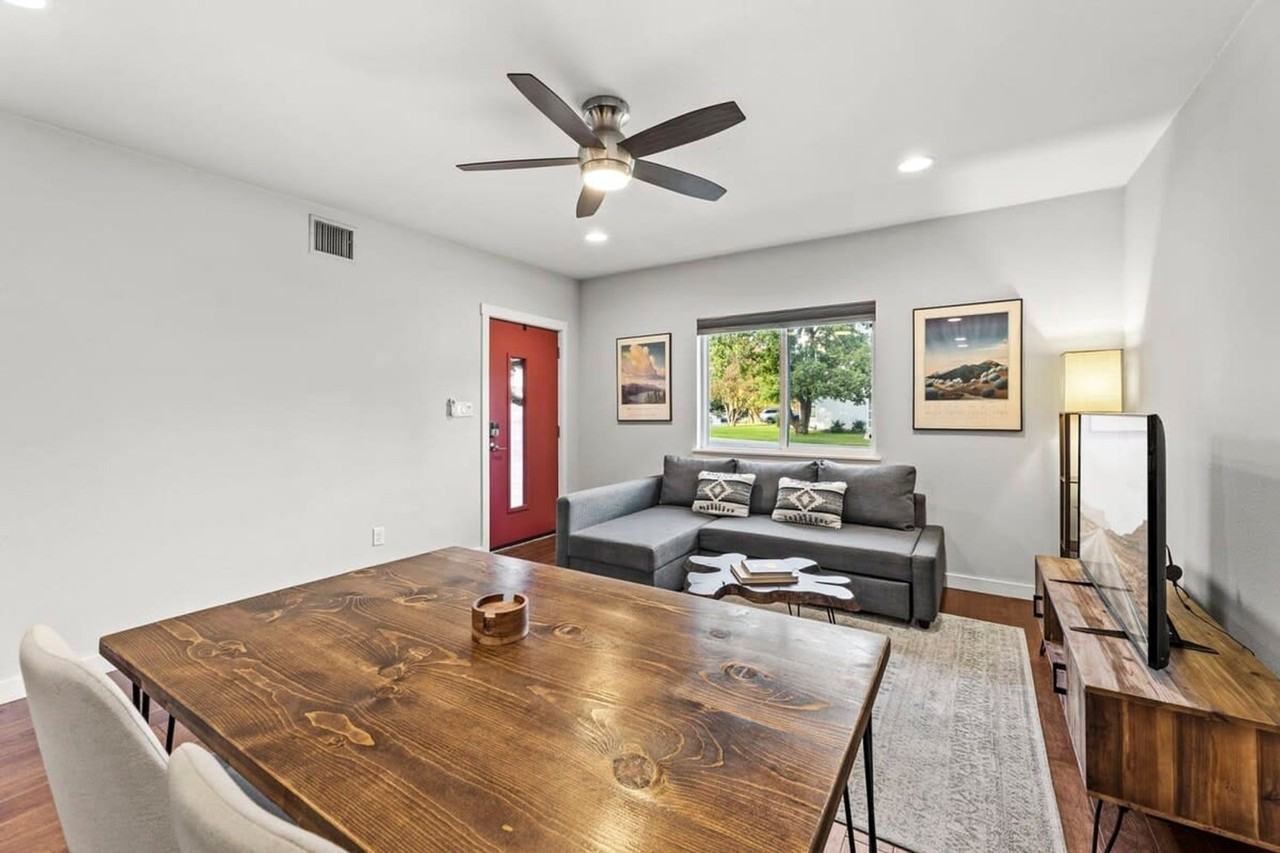 2015 Rabb Glen St #1254581P - Photo 4 of 39