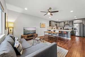 featured image of 2015 Rabb Glen Street