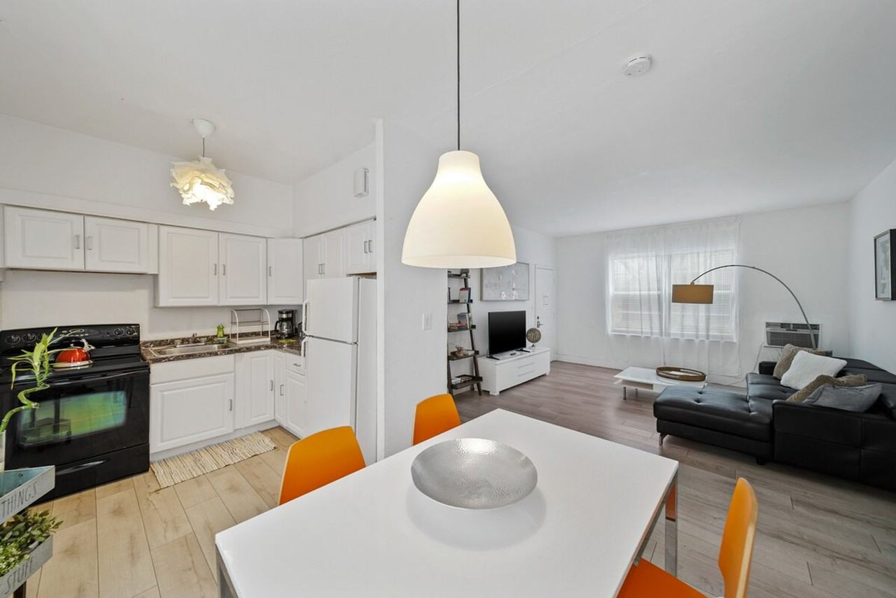 142 N Shore Dr #1255501P - Photo 3 of 19