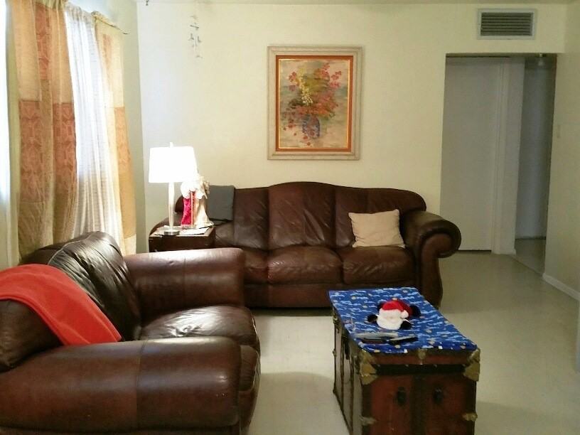 905 W Callaghan St - Photo 2 of 14