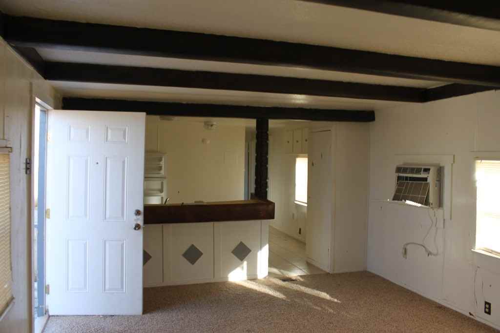 610-798 N State St - Photo 2 of 7