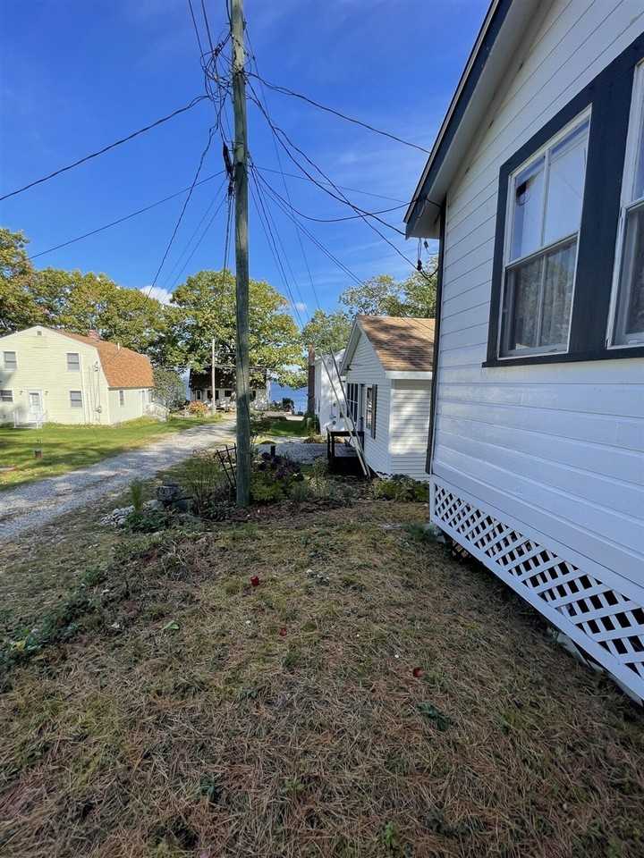 8 Nancy Ln #1255653P - Photo 5 of 17
