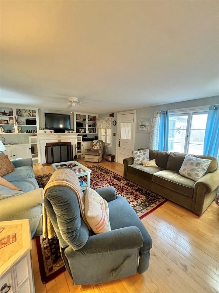 42 Folly Road #1255655P - Photo 2 of 21