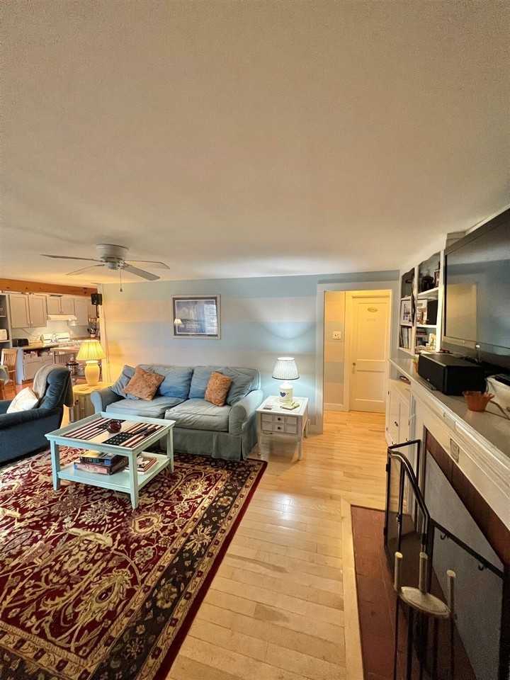 42 Folly Rd #1255655P - Photo 4 of 21