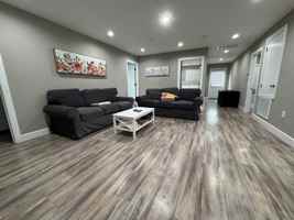 featured image of 420 E Cypress St