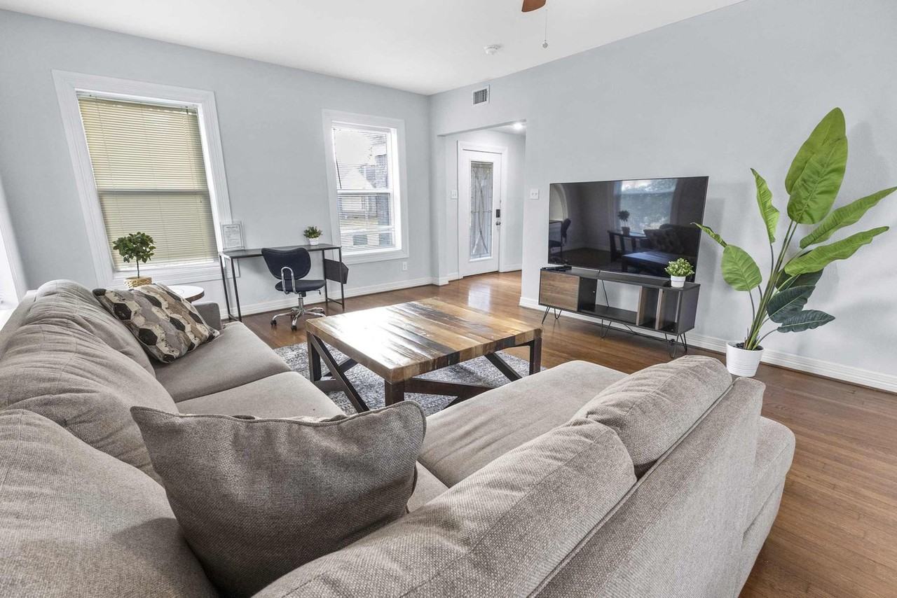 3321 Charleston St #1257738P - Photo 3 of 50