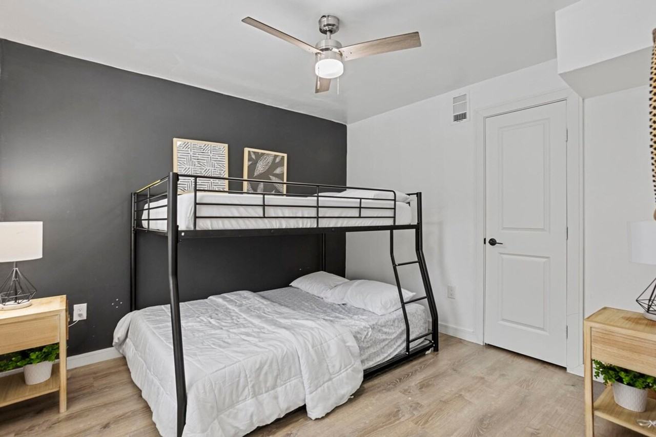 2620 Arbor Street - Photo 6 of 37