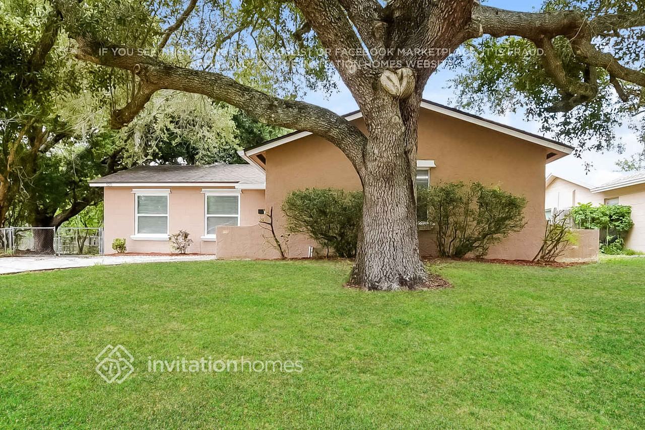 520 Sunrise Dr - Photo 3 of 17