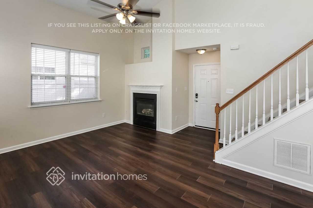8611 Meadowmont View Dr - Photo 6 of 16