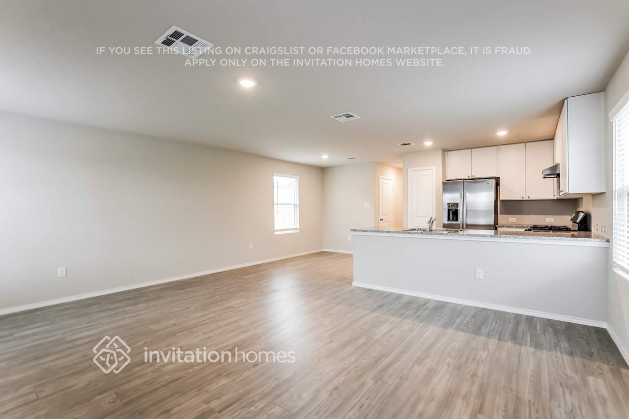 4219 South Lake - Photo 6 of 17