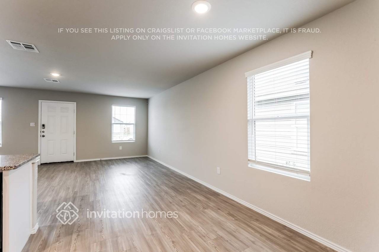 4219 South Lake - Photo 7 of 17