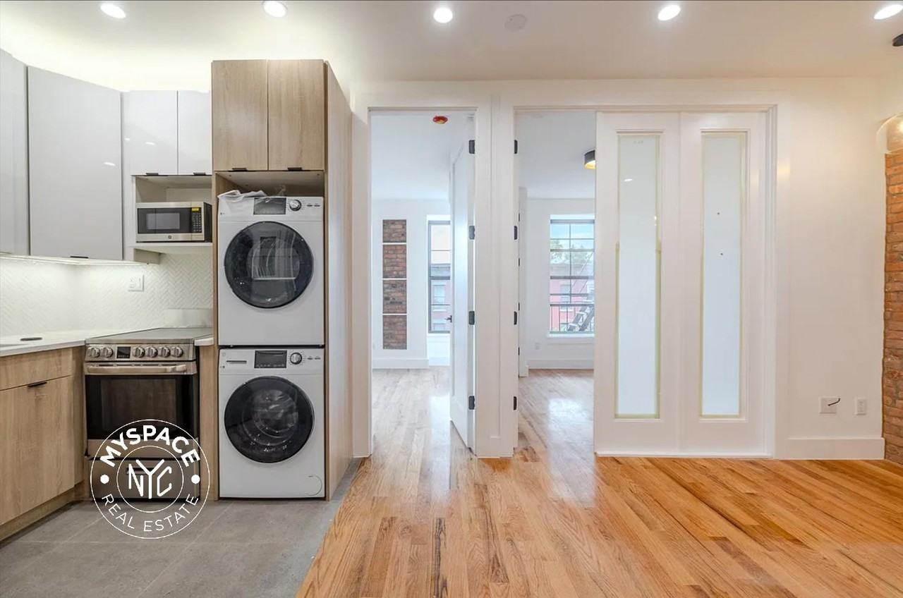 1468 Fulton St #3R - Photo 2 of 10