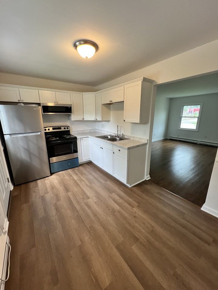 814 Whitney Ave Nw - Photo 6 of 9