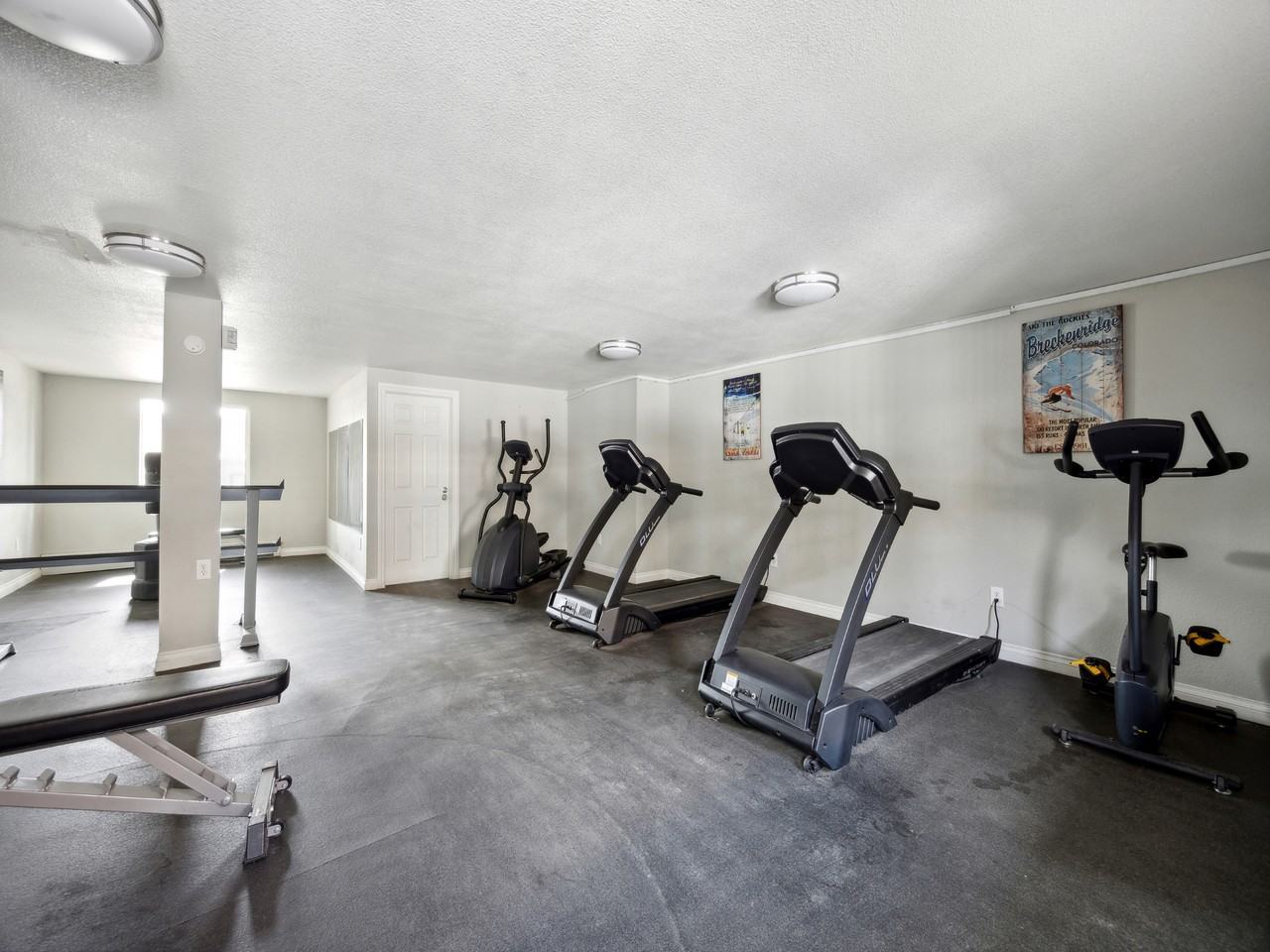 Newport Square Apartments - Photo 3 of 43