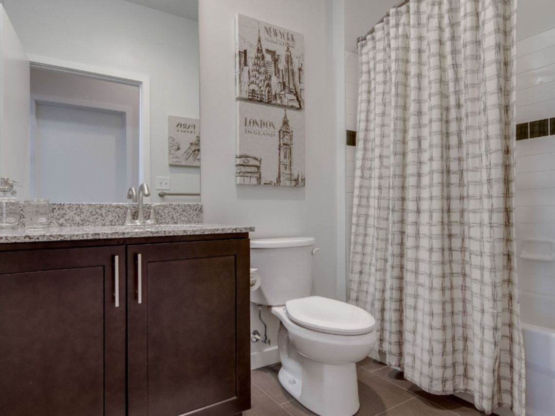 520 Park Avenue - Photo 3 of 45