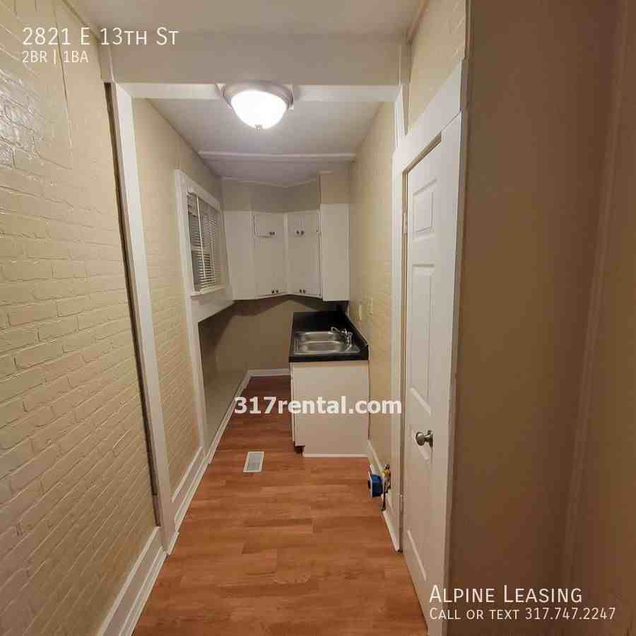 2821 E 13th St - Photo 5 of 7