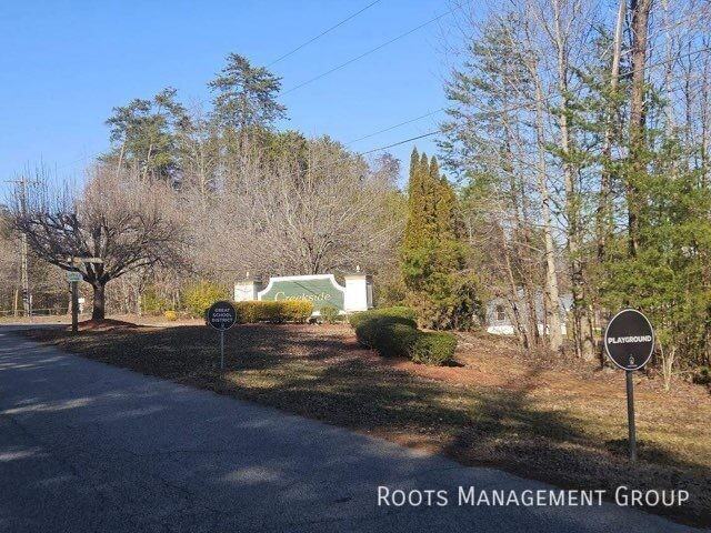 100 Stoney Creek Dr #14 - Photo 2 of 6