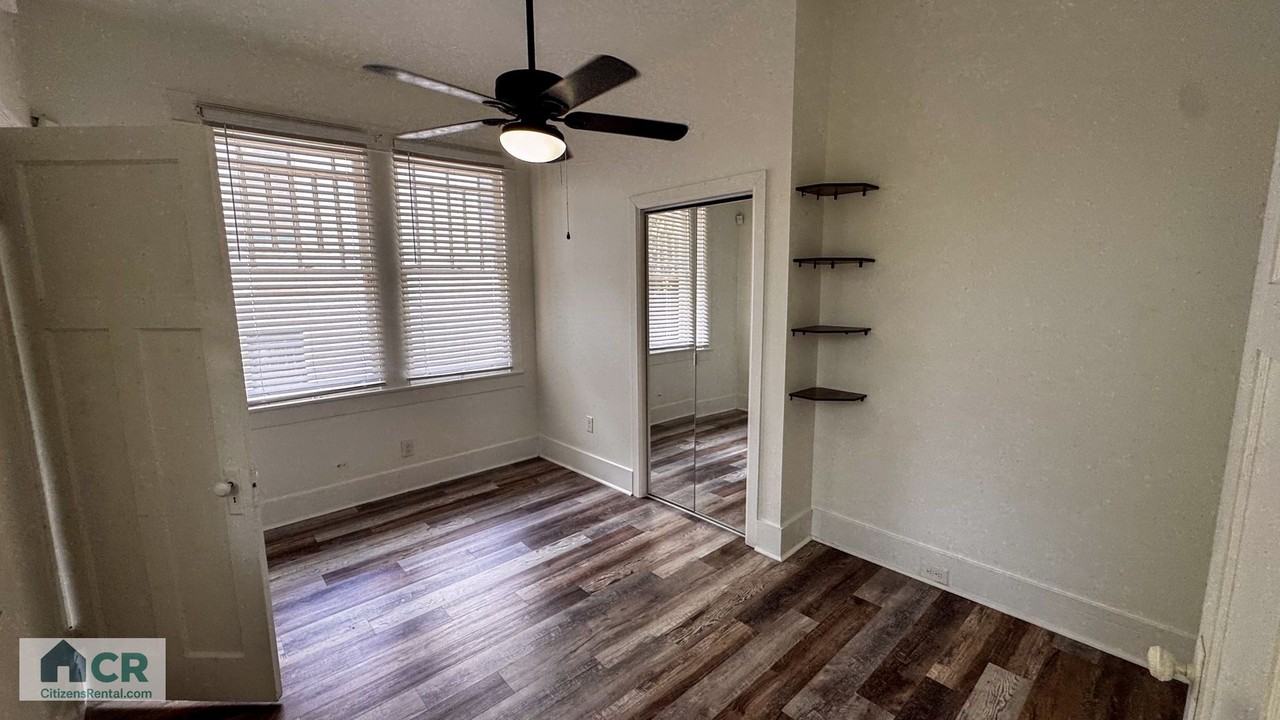 1615 Pine St - Photo 5 of 16