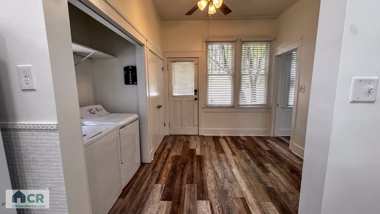 1615 Pine St - Photo 7 of 16