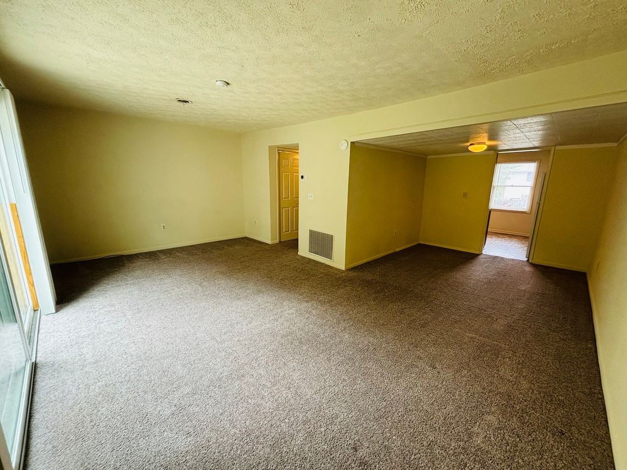 307 Fairfax Rd - Photo 5 of 19