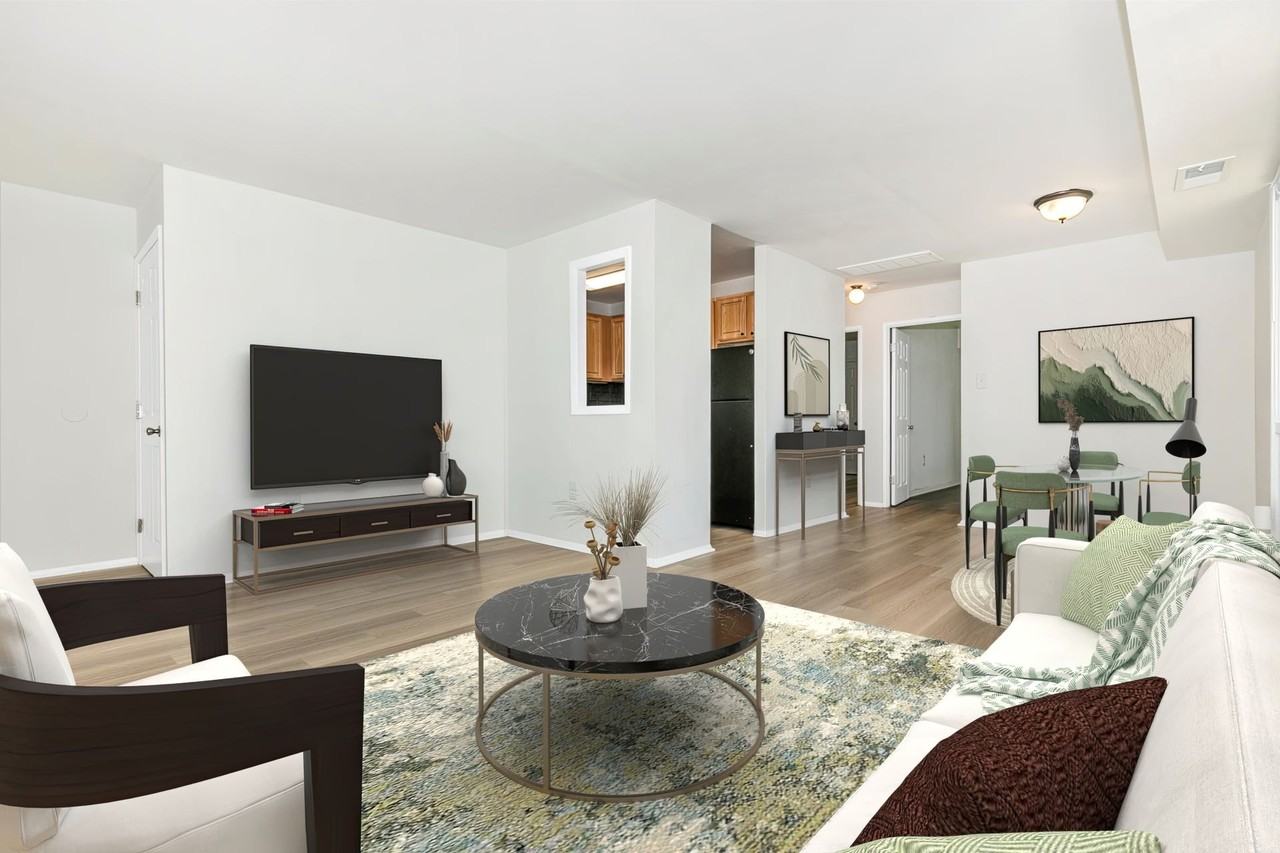 The Apartments at Oak Hill - Photo 4 of 50