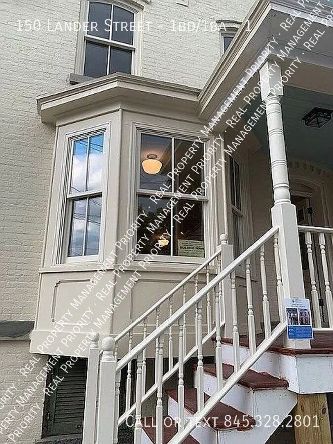 150 Lander Street - 1bd/1ba #1 - Photo 3 of 17