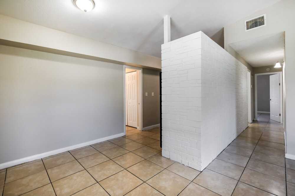 1609 Nw 16th St - Photo 6 of 18