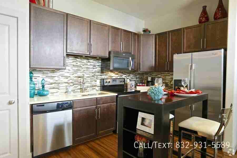 1300 Montrose Blvd #AOWD - Photo 2 of 9