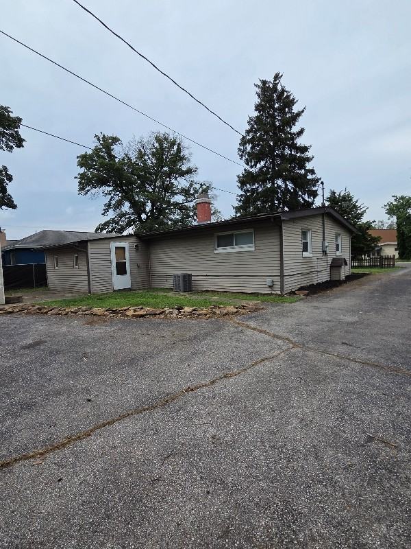 1955 Hopkins Ave - Photo 6 of 50