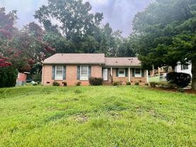 1939 Edgewater Dr - Photo 1 of 1