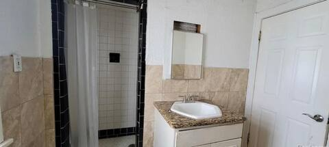 74 South Anderson Avenue - Photo 7 of 9