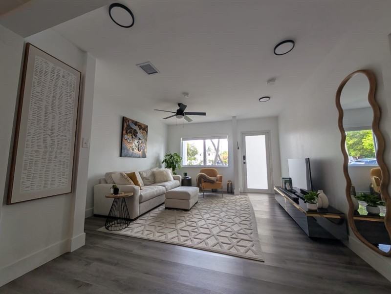 725 81st St #2 - Photo 3 of 19