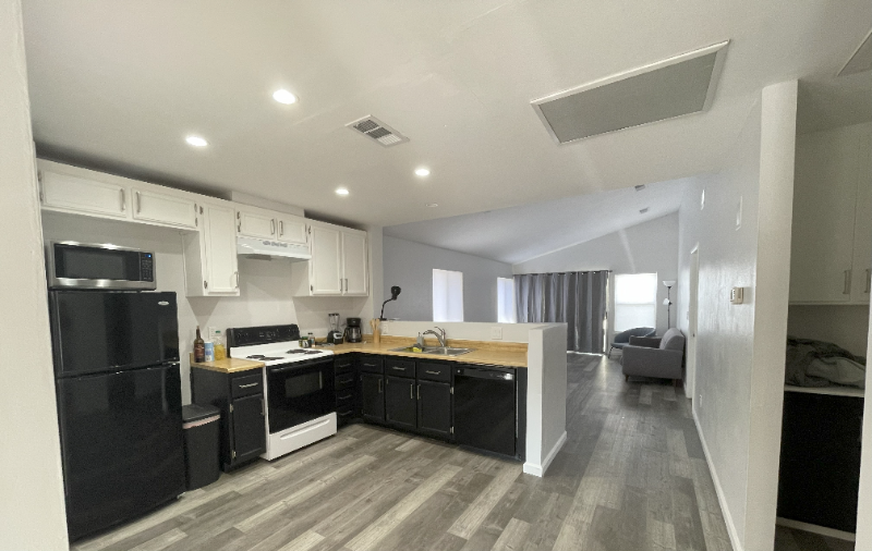 7135 Shadow Crest Dr - Photo 2 of 9