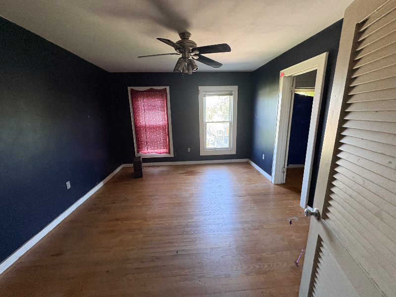 2131 James St #2 - Photo 3 of 7